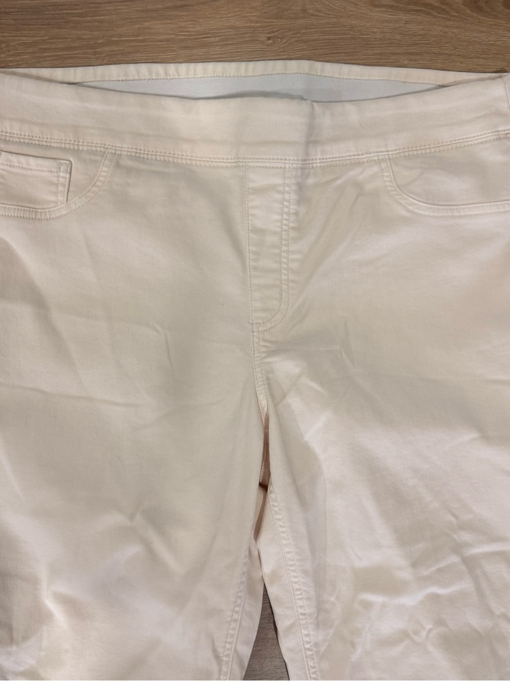 Denim & Co. White Pull-On Cropped Jeans - Women’s XL - Picture 3 of 4